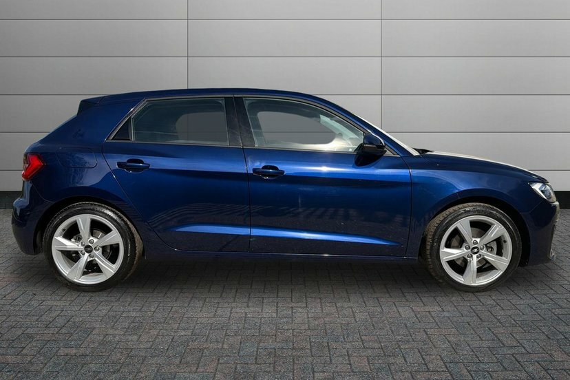 Audi A1 1.0 Tfsi 30 Sport Sportback 110 Blue #4