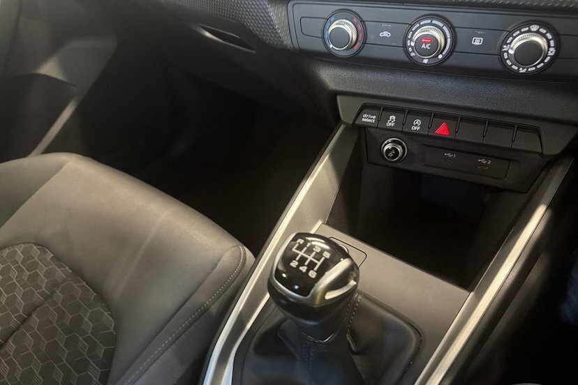 Audi A1 My23.5 S Line 25 Tfsi 95 Ps 5-Speed Grey #34