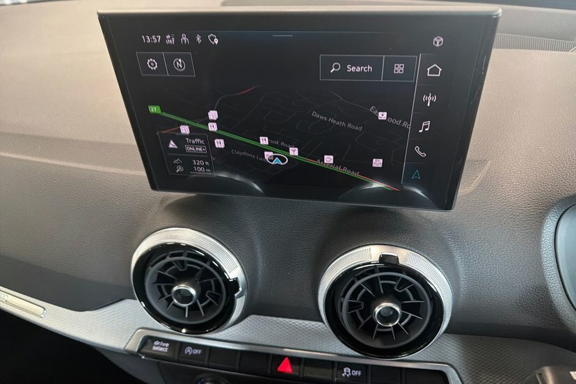 Audi Q2 35 Tfsi Sport S Tronic Grey #36