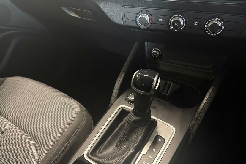 Audi Q2 35 Tfsi Sport S Tronic Grey #39