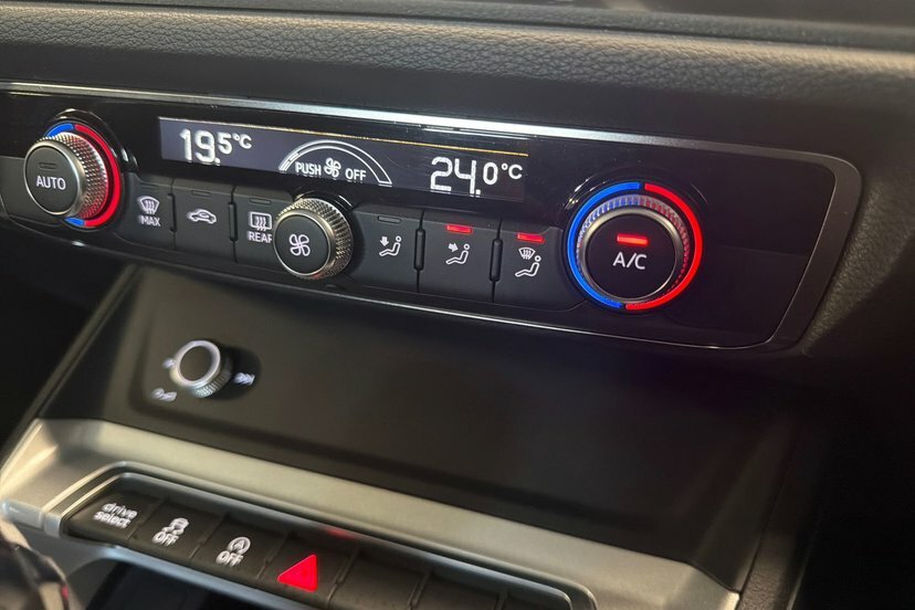 Audi Q3 35 Tfsi Black Edition S Tronic Grey #34