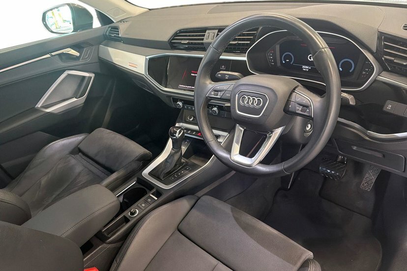 Audi Q3 2.0 Tdi 35 Sport Suv S Tronic 150 Ps Grey #6