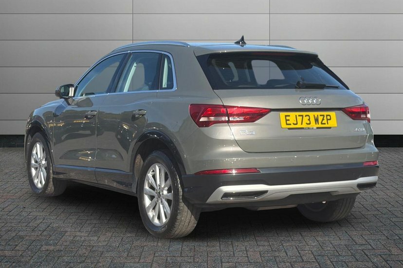 Audi Q3 2.0 Tdi 35 Sport Suv S Tronic 150 Ps Grey #3