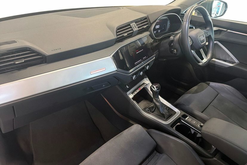 Audi Q3 2.0 Tdi 35 Sport Suv S Tronic 150 Ps Grey #2