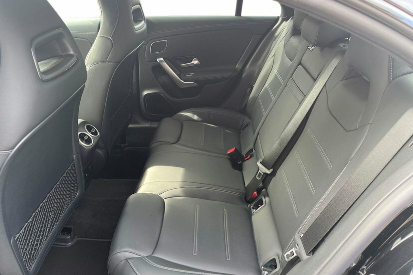 Mercedes-Benz CLA Class Estate Black #10