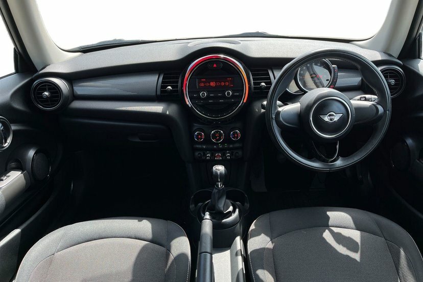 Mini Hatch 1.5 Cooper Hatchback 136 Ps Silver #4