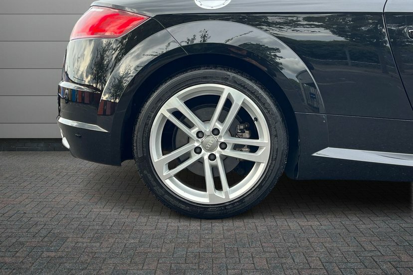 Audi TT 2.0 Tfsi 40 Sport Coupe S Tronic 197 P Black #5