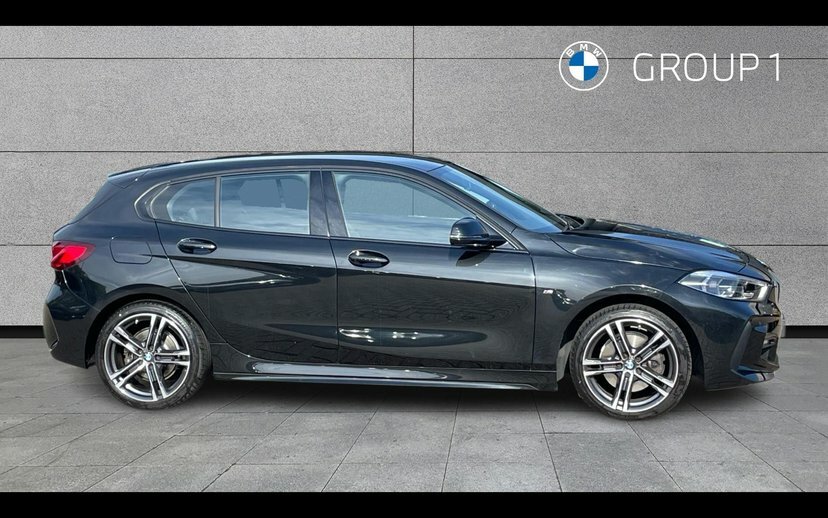 BMW 1 Series 118I M Sport Black #3