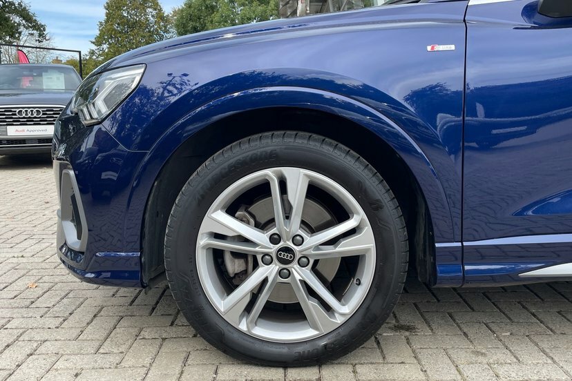 Audi Q3 45 Tfsi E Black Edition S Tronic 20 Alloy Black #19