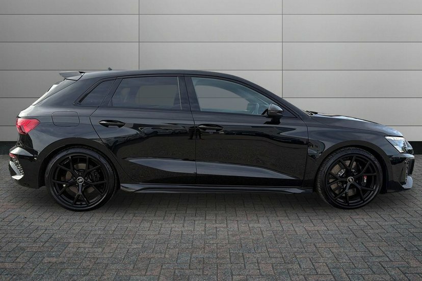 Audi RS3 2.5 Tfsi Carbon Black Sportback S Troni Black #4
