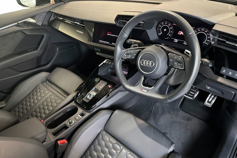 Audi RS3 2.5 Tfsi Carbon Black Sportback S Troni Black #6