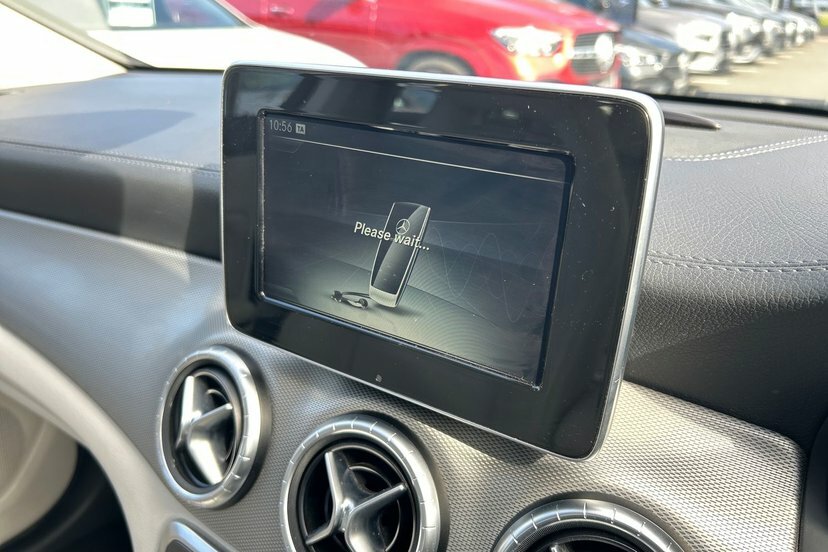 Mercedes-Benz CLA Class Cla220 Sport Cdi Black #38