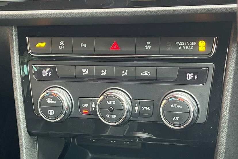 Seat Leon 1.2 Tsi Se Dynamic Technology Black #19