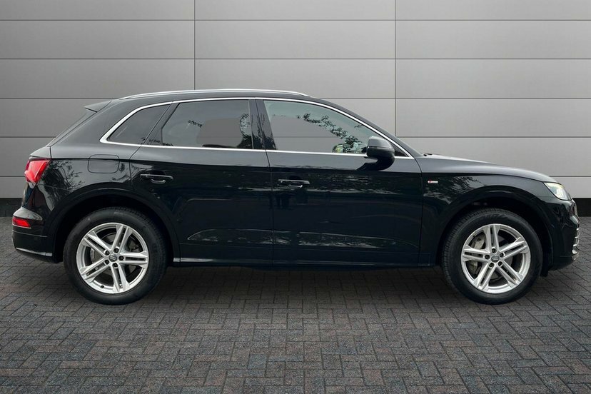 Audi Q5 2.0 Tfsie 50 S Line Suv Plug-in Hybrid Black #4