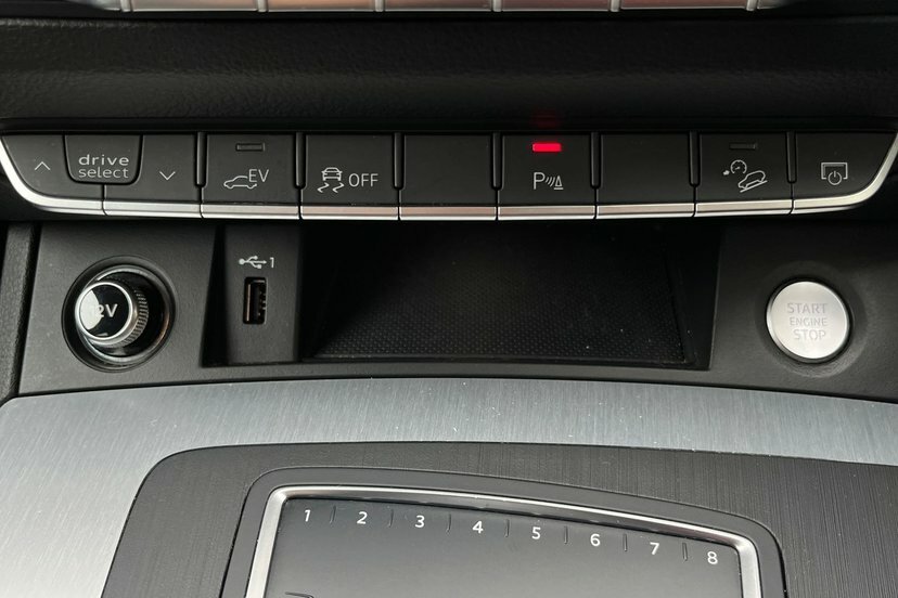 Audi Q5 40 Tdi Quattro Black Edition S Tronic Black #21