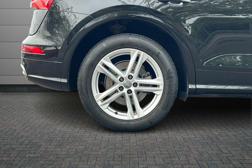 Audi Q5 2.0 Tfsie 50 S Line Suv Plug-in Hybrid Black #5