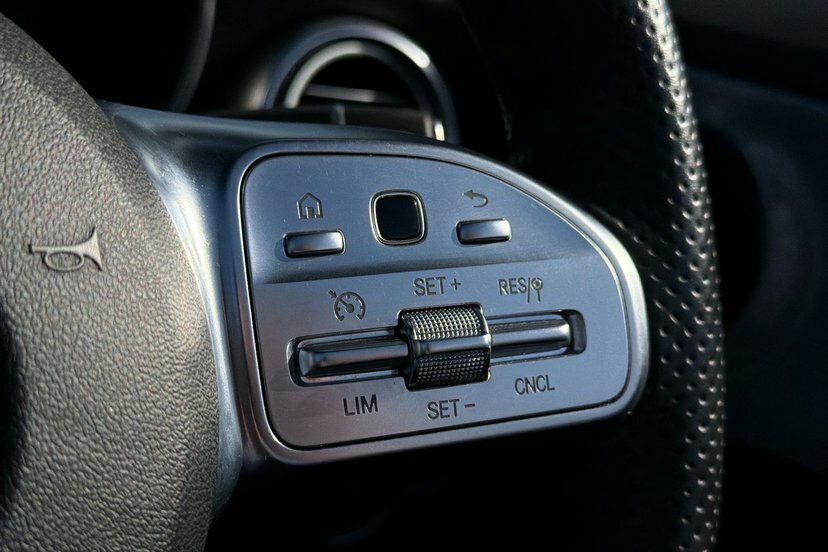 Mercedes-Benz C Class C43 4Matic 9G-tronic White #38