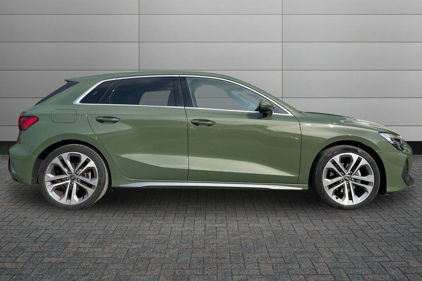 Audi A3 1.5 Tfsi 35 S Line Sportback S Tronic Green #4