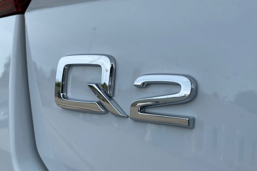 Audi Q2 1.5 Tfsi Cod 35 S Line Suv S Tronic 15 Black #38