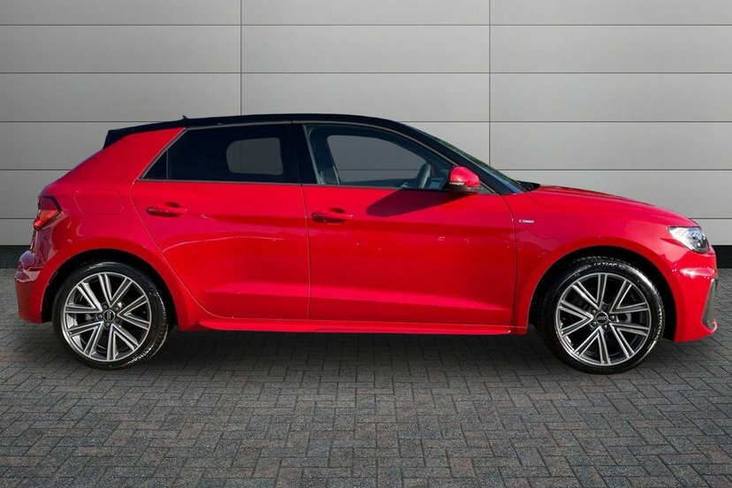 Audi A1 1.0 Tfsi 30 S Line Sportback S Tronic Red #4
