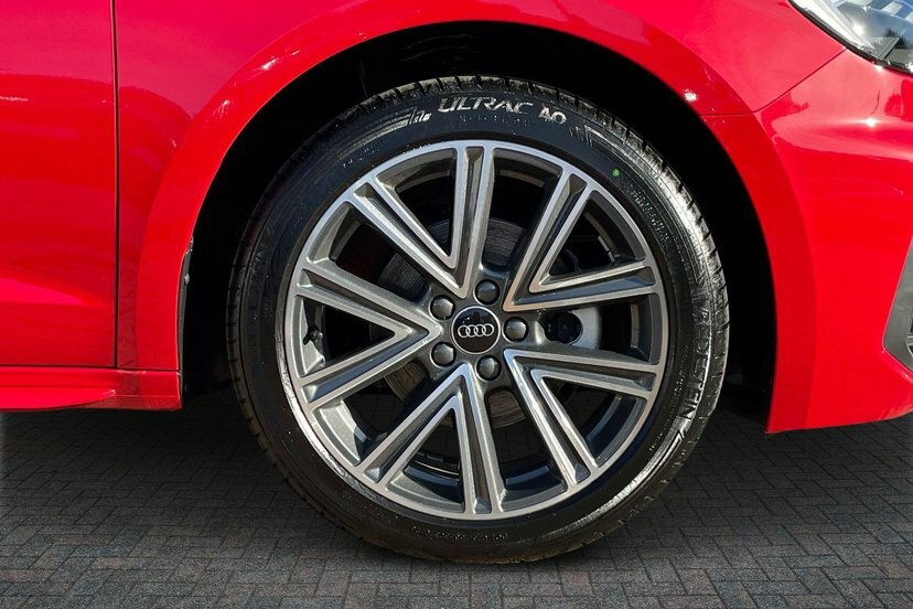 Audi A1 1.0 Tfsi 30 S Line Sportback S Tronic Red #5