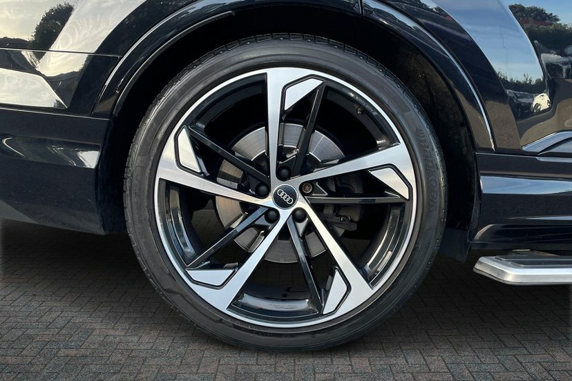 Audi Q7 3.0 Tdi V6 50 Black Edition Suv Tiptron Black #5