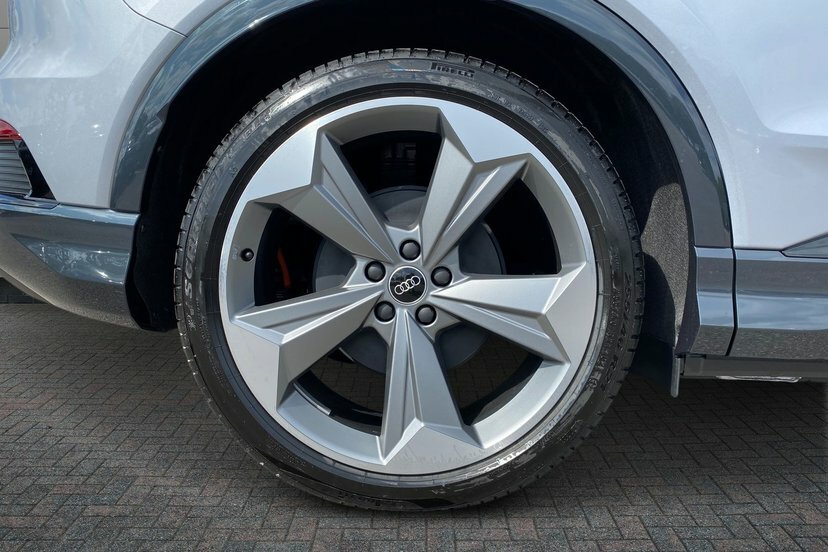 Audi Q4 E Tron 45 Black Edition Suv 82Kwh 286 Grey #5