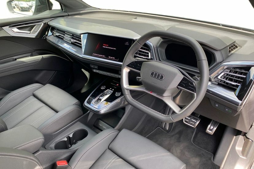 Audi Q4 E Tron 45 Black Edition Suv 82Kwh 286 Grey #6