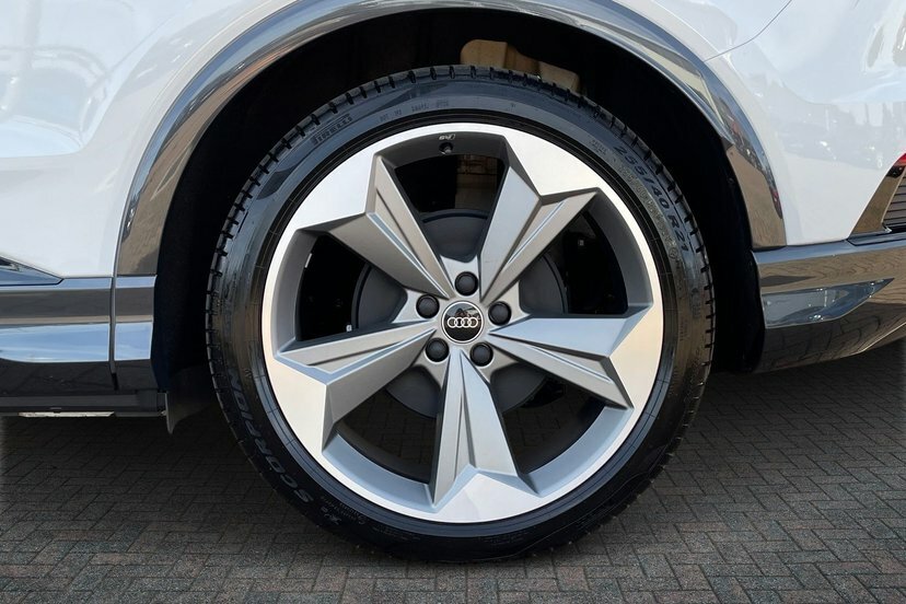 Audi Q4 E Tron 45 Black Edition Sportback 82Kwh White #5