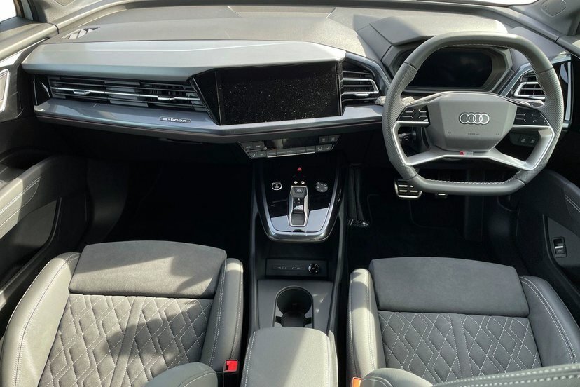 Audi Q4 E Tron 45 S Line Suv Quattro 82Kwh 286 Silver #9