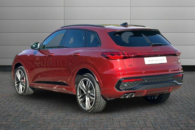 Audi Q5 2.0 Tdi Edition 1 Suv S Tronic Quattro Red #3