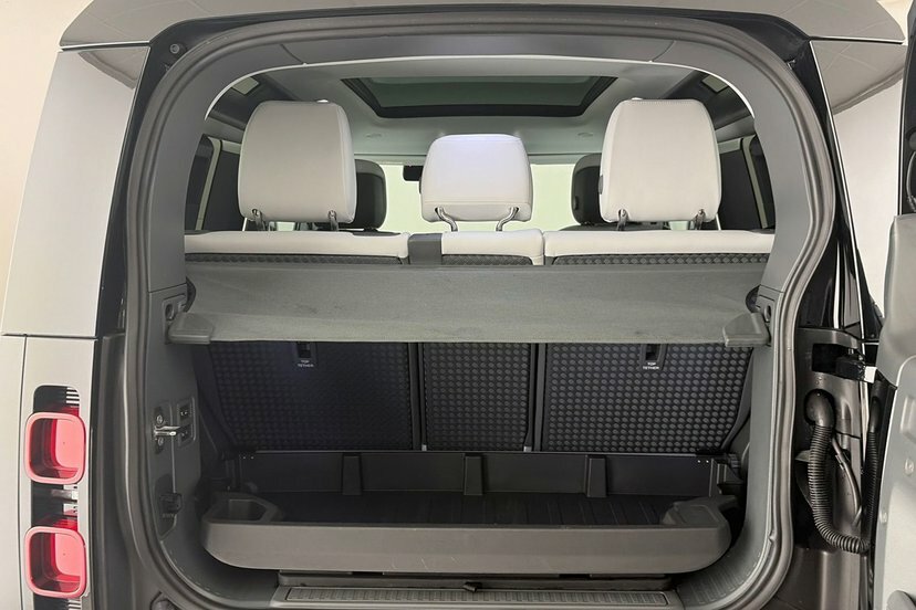 Land Rover Defender 90 3.0 D250 X-dynamic Hse Grey #10