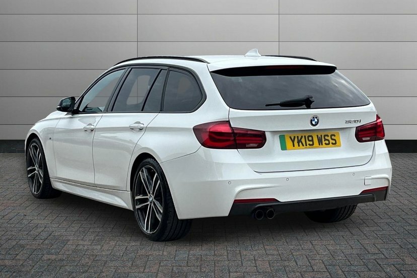 BMW 3 Series 2.0 320I M Sport Shadow Edition Touring #3