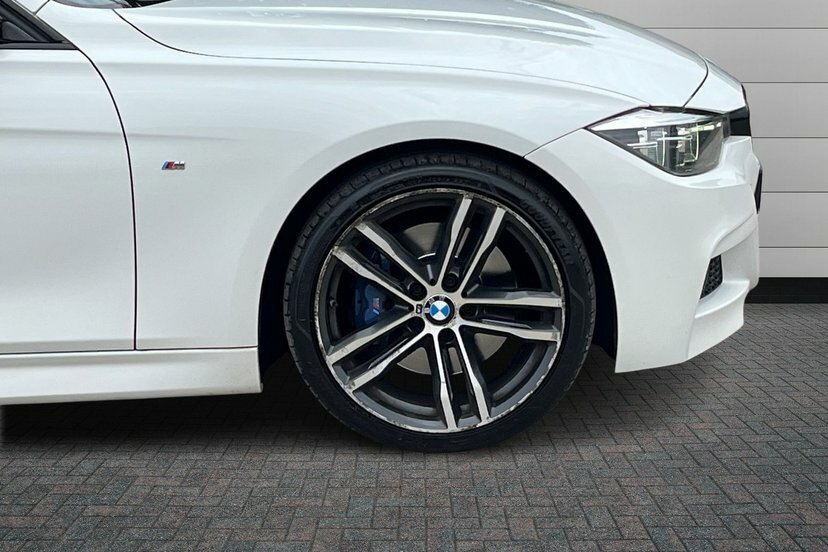 BMW 3 Series 2.0 320I M Sport Shadow Edition Touring #5