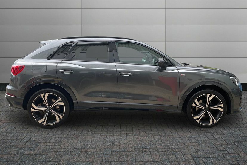 Audi Q3 1.5 Tfsi Cod 35 Edition 1 Suv S Tronic Grey #4