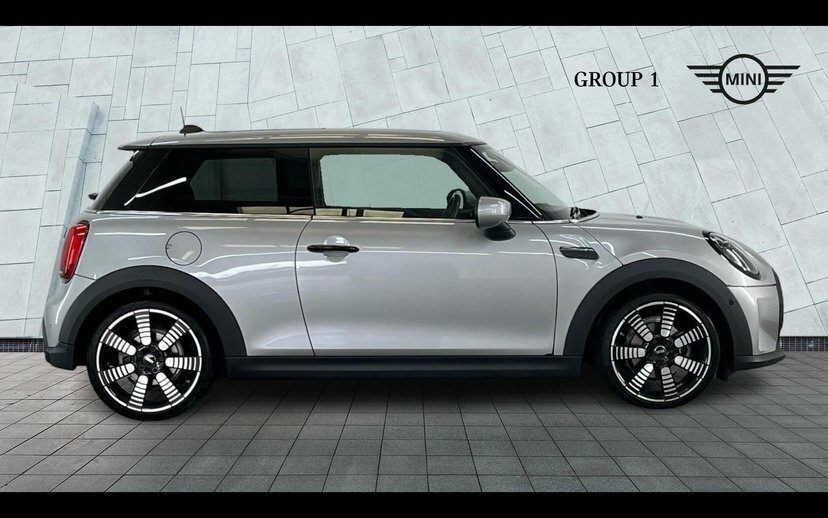 Mini Hatch 3-Door Hatch Cooper Exclusive EK24ZHU Silver #3
