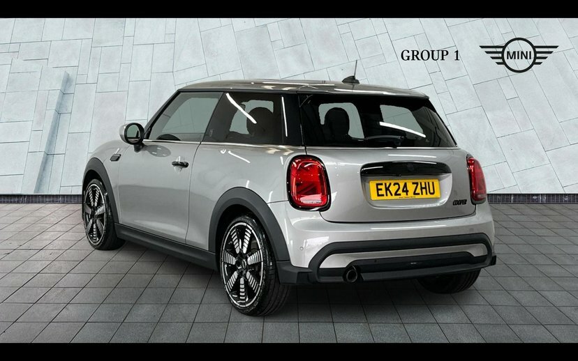 Mini Hatch 3-Door Hatch Cooper Exclusive EK24ZHU Silver #2