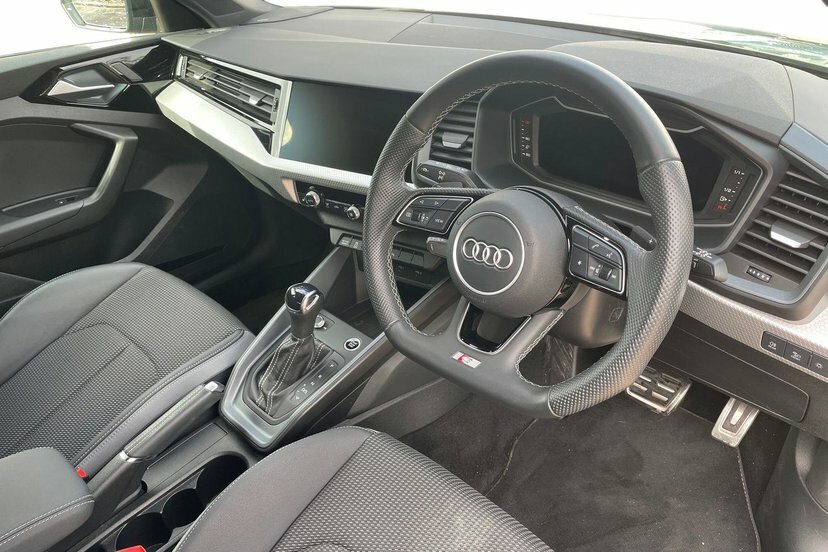 Audi A1 1.5 Tfsi 35 Black Edition Sportback S T Green #6