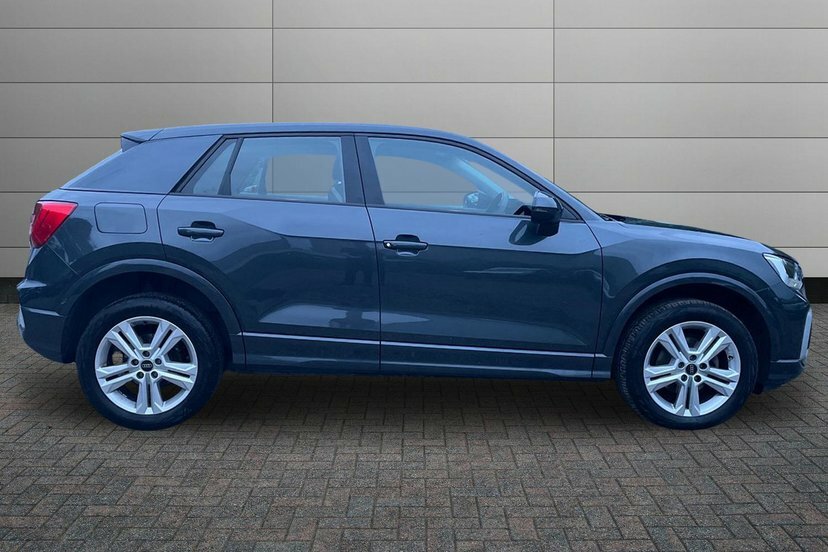 Audi Q2 1.5 Tfsi Cod 35 Sport Suv S Tronic 150 Grey #4