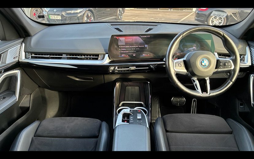 BMW iX1 Ix1 Xdrive30 M Sport Black #4