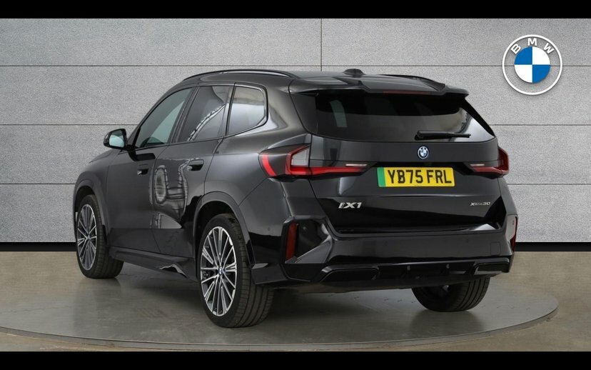 BMW iX1 Ix1 Xdrive30 M Sport Black #2