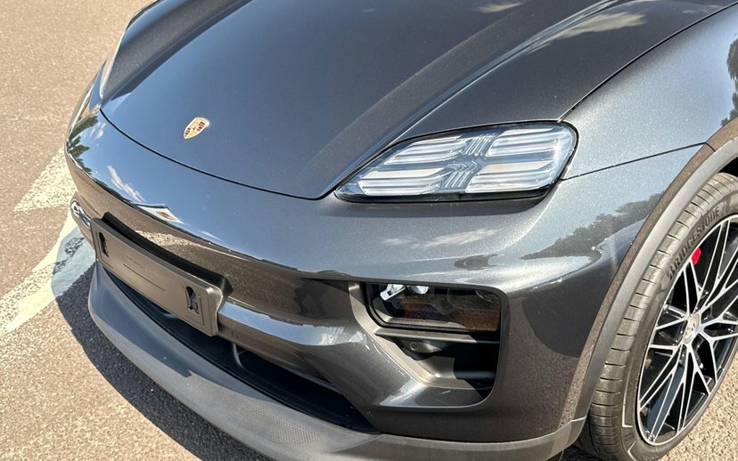 Porsche Macan 100Kwh Gts Black #25