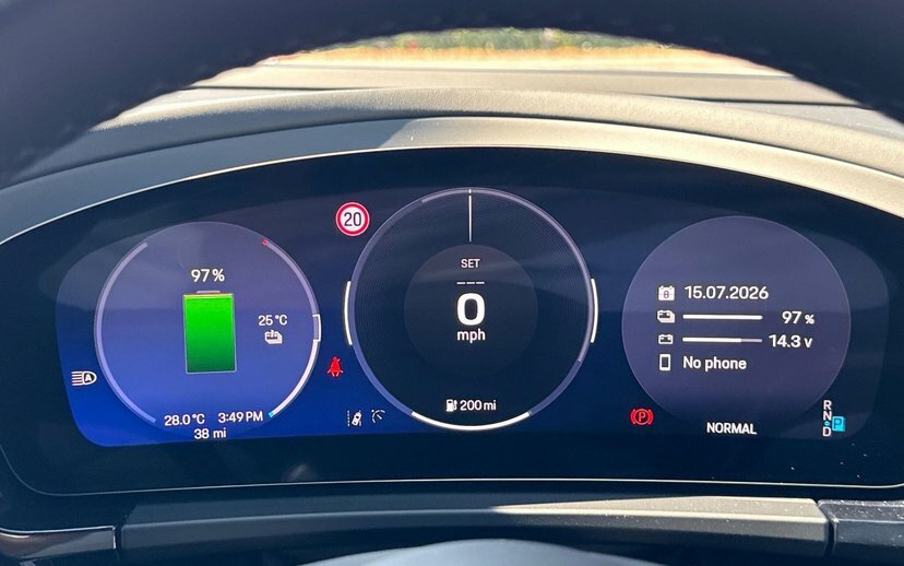Porsche Macan 100Kwh Gts Black #18