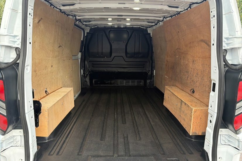 Ford Transit Custom 2.0 300 Ecoblue Limited Panel Van Manua White #2