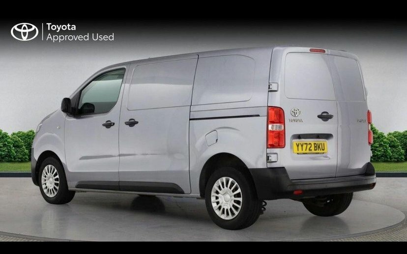 Toyota PROACE 2.0D Icon Medium Panel Van Mwb 6Dr  #5