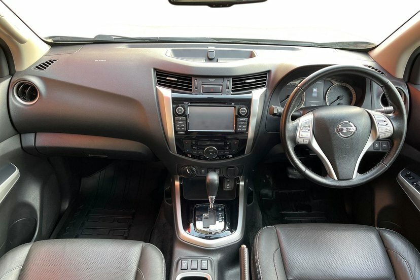 Nissan Navara Dci Tekna Shr Dcb Grey #6