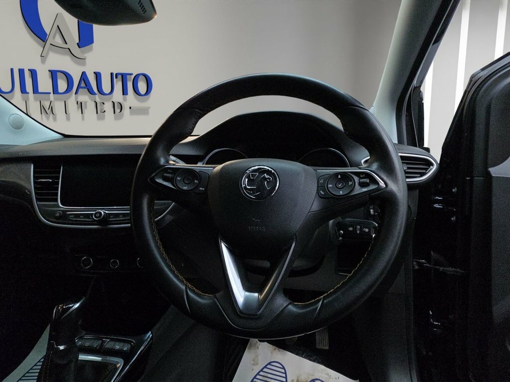 Vauxhall Crossland X 1.2 Se White #17
