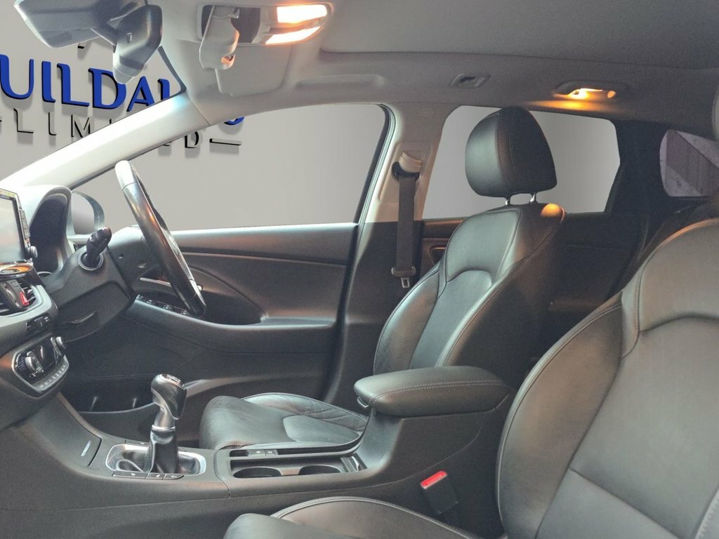 Hyundai I30 1L Premium Se White #21
