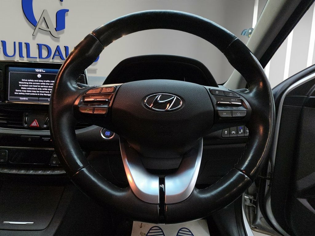 Hyundai I30 1L Premium Se White #17