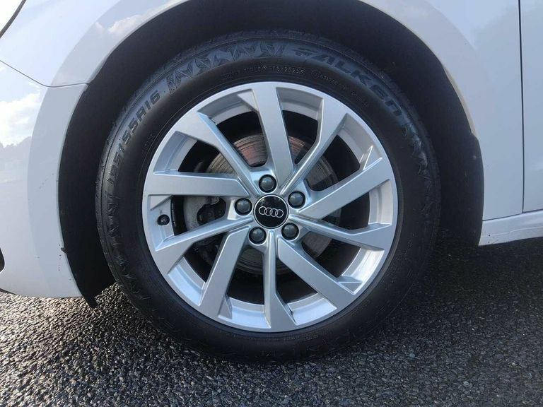 Audi A1 Sport 30 Tfsi 110 Ps 6-Speed White #5